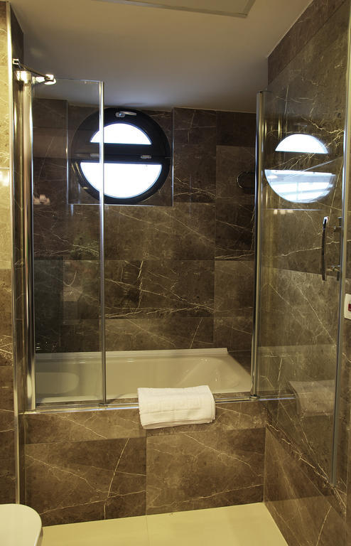 Tuzla Town Hotel Istanbul Bilik gambar